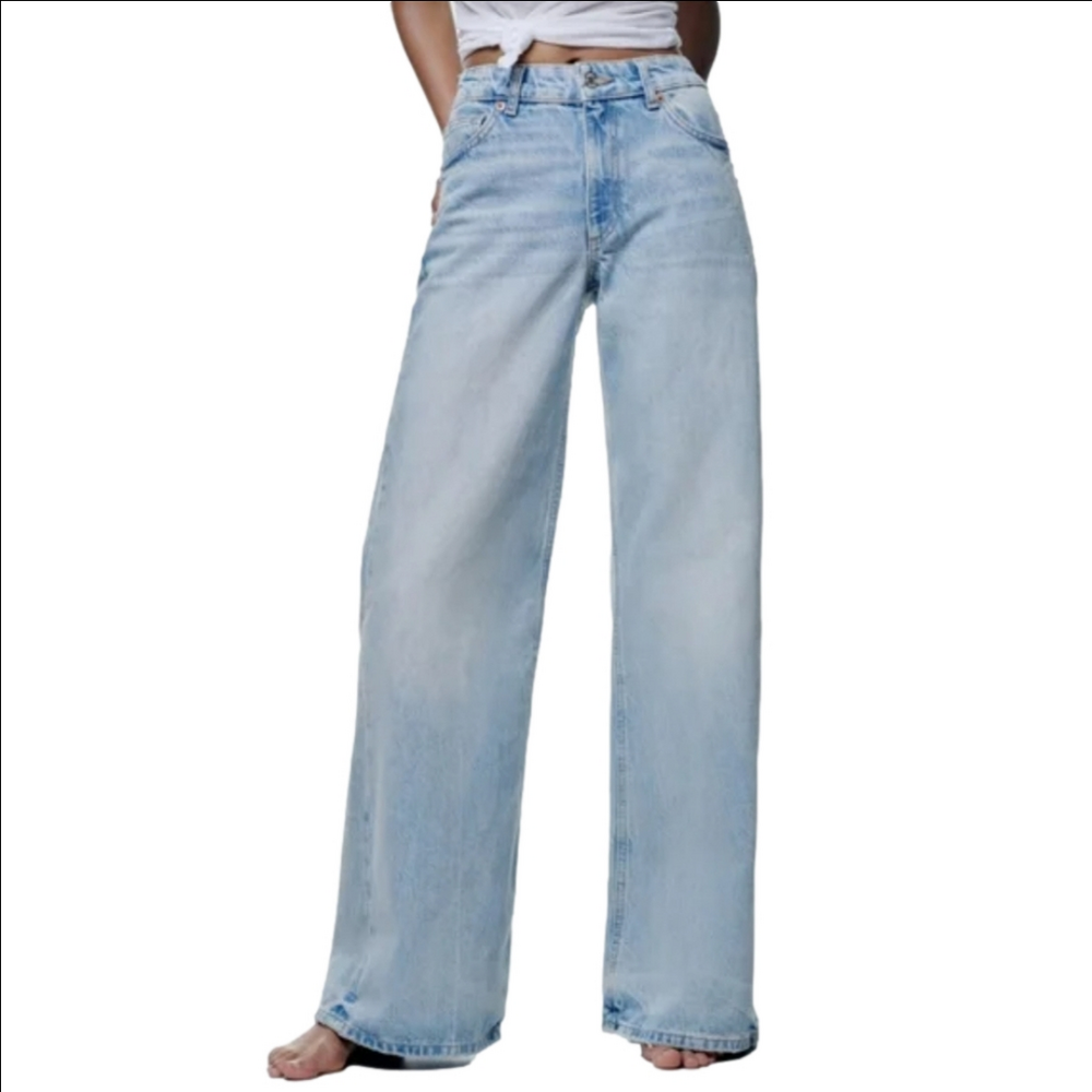 Zara Light Wash Wide Leg Jeans - Light Blue
